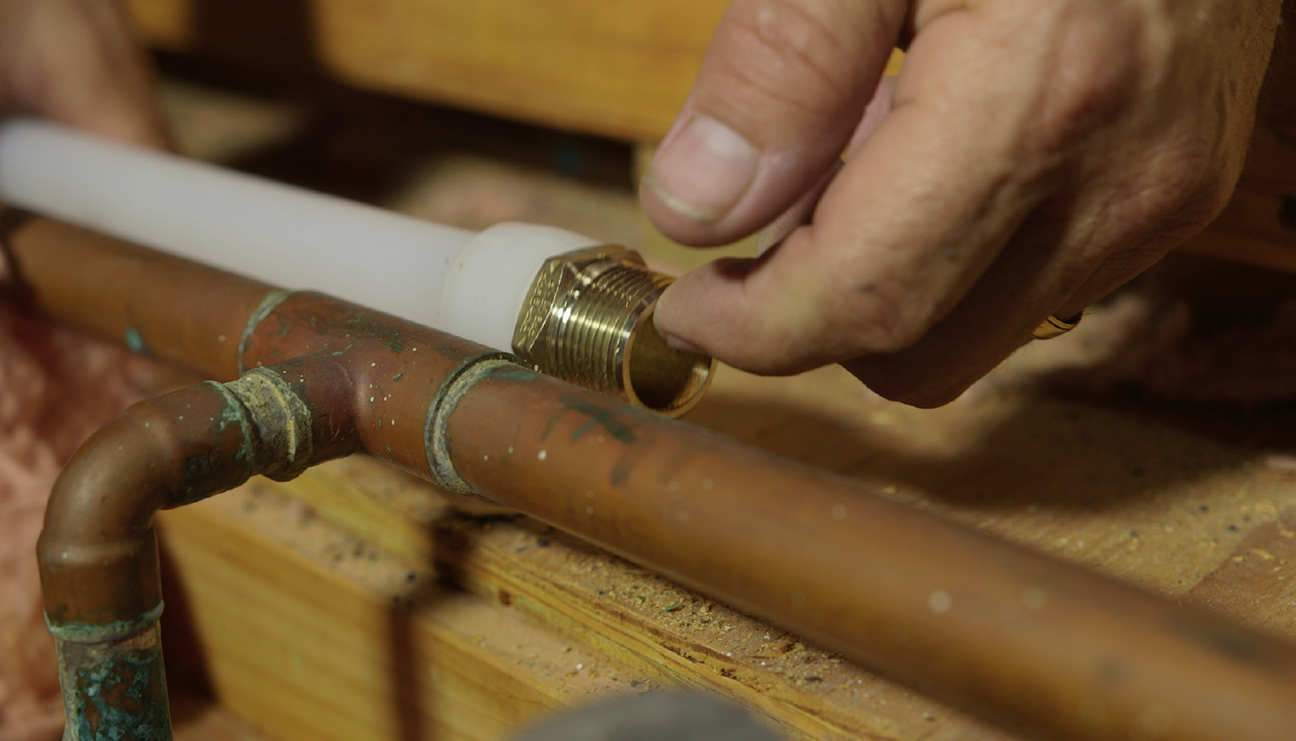 Sultanbeyli Çatı Oluk Ot Temizliği