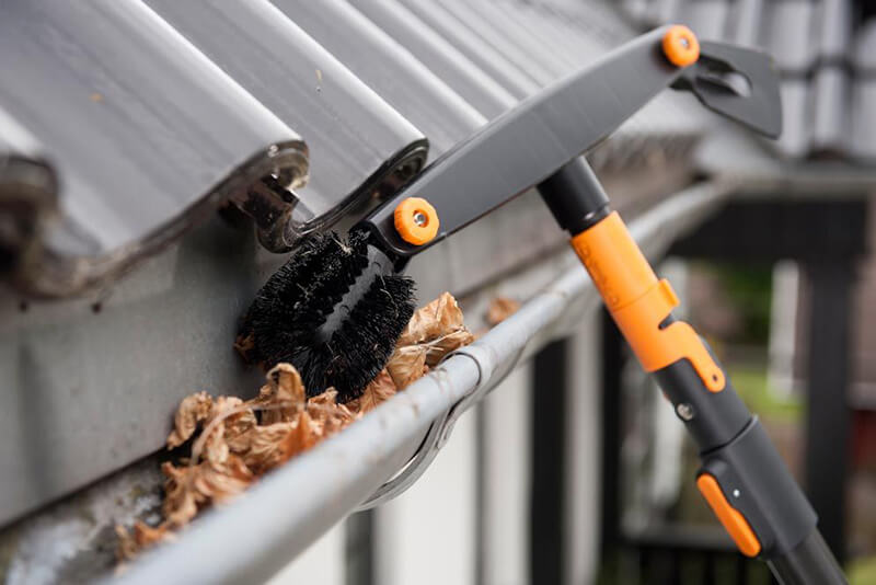 Sultanbeyli Çatı Oluk Ot Temizliği